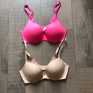 Set of 2 Victoria’s Secret bras